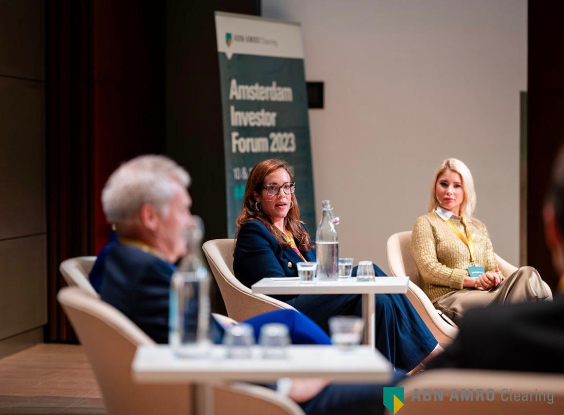 Emily Watt, Founder & CEO of Pontiva Advisory, speaking at the Amsterdam Investor Forum